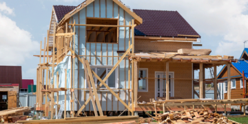 Как выполняют строительство дома