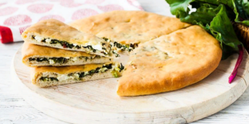 Как приготовить осетинский пирог с сыром и картофелем?