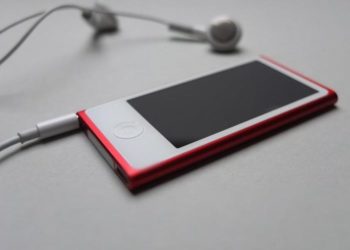 Известный iPod признают устаревшим