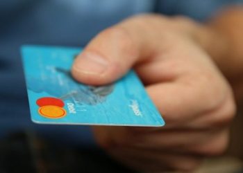 Кредитные карты стали проблемной зоной российских банков