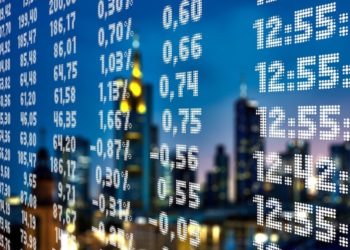 Неглубокий спад экономики оценили в России