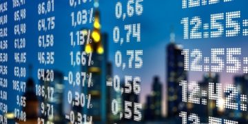 Неглубокий спад экономики оценили в России