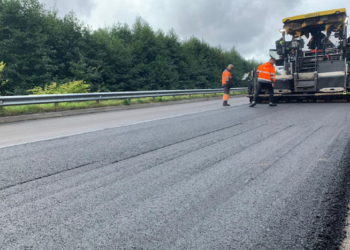 Пять миллиардов рублей выделили на строительство дорог в России