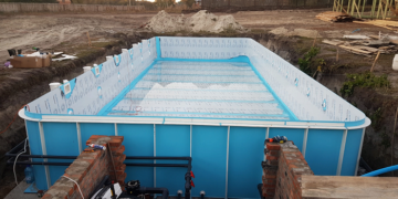 Достоинства и монтаж бассейнов из полипропилена