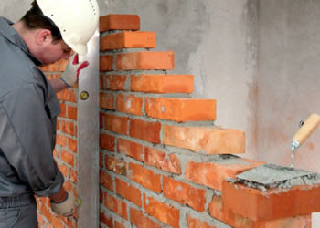 Достоинства и правила создания перегородок из кирпича