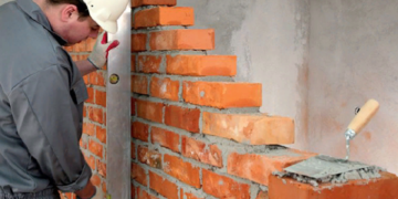 Достоинства и правила создания перегородок из кирпича
