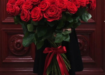 Идеи создания и оформления букета цветов из голландских роз