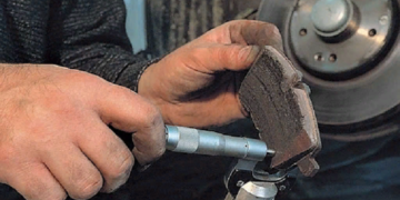 Правила ремонта тормозных колодок на авто