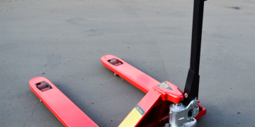 Назначение и применение широковильных гидравлических тележек