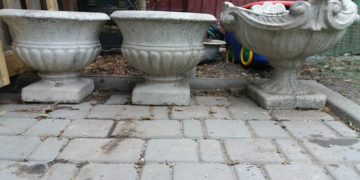 Основные разновидности ваз для сада и критерии выбора