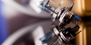 Какие бывают автомобильные лампочки и их установка