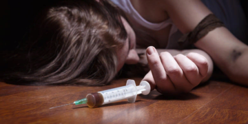 Передозировка наркотиками: симптомы и что делать