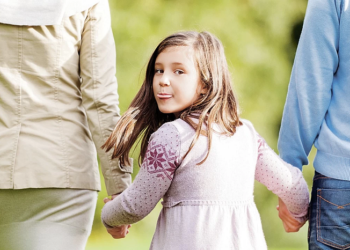 Что делать родителям, если ребенок постоянно спорит и противоречит