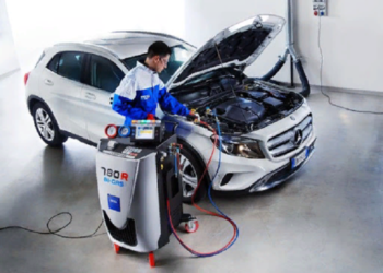 Как правильно выполнить заправку автокондиционера