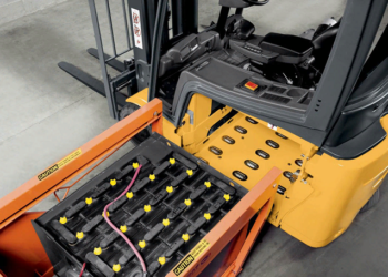 Как правильно заряжать и достоинства тяговых аккумуляторных батарей