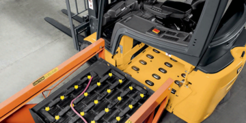 Как правильно заряжать и достоинства тяговых аккумуляторных батарей