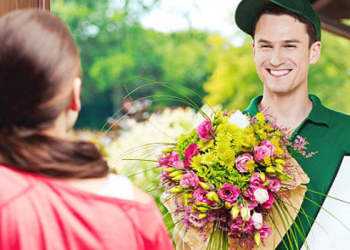 Советы, как организовать и открыть службу доставки цветов