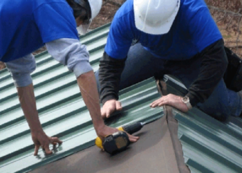 Как выполнить монтаж фальцевой кровли и рекомендации