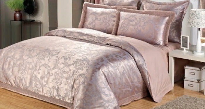 Постельное из сатина: достоинства, виды и критерии выбора