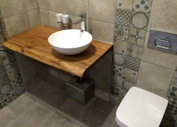 Критерии и рекомендации по выбору столешницы в ванную