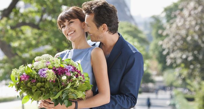 Как завоевать девушку: правила поведения для юношей