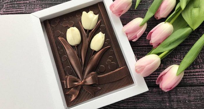 Советы по выбору подарка для коллеги на Международный женский день