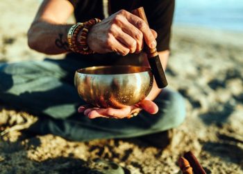 Главное назначение поющих чащ и области применения инструмента