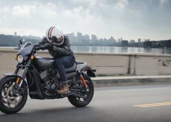 Экипировка от Харлей Дэвидсон: разнообразие ассортимента компании