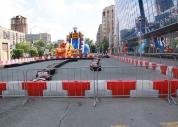 Преимущества использования мобильных ограждений и особенности установки