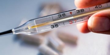 Разбился ртутный градусник: как действовать в данной ситуации