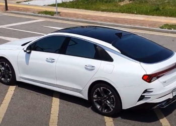 Обзор автомобиля KIA K5: отличительные особенности модели