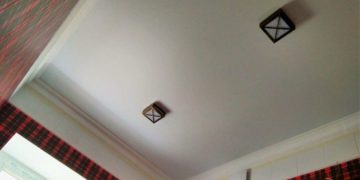 Достоинства матовых натяжных потолков и особенности монтажа