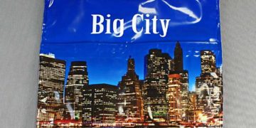 Достоинства пакетов с петлевыми ручками и нюансы изготовления