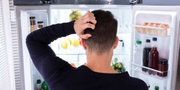 Обнаружена неисправность холодильника: что делать в такой ситуации?