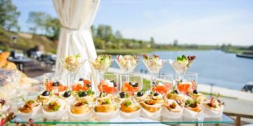 Преимущества выездного кейтеринга и что входит в данную услугу?