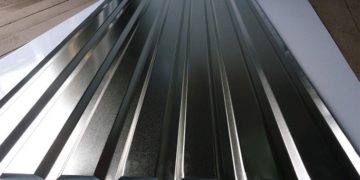 Алюминиевый профнастил: преимущества материала и применение