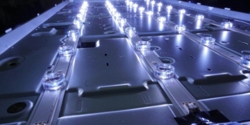 Как выполняется ремонт LED подсветки на телевизоре: ключевые этапы процесса