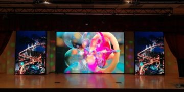 Где используются светодиодные экраны и в чем их преимущества?