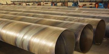 Электросварные трубы: особенности и ключевые параметры