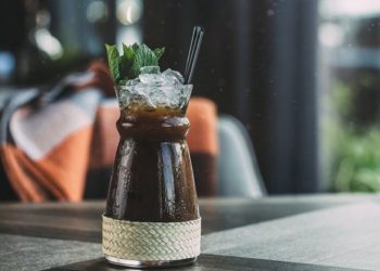 Как сделать ликер своими руками: правила и полезные советы