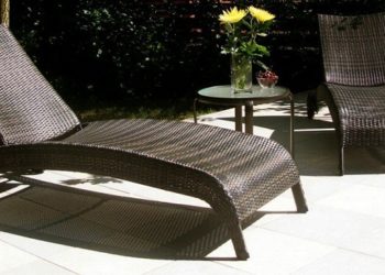 Положительные свойства шезлонгов из искусственного ротанга