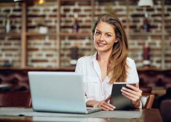 Какими навыками должен обладать SMM-менеджер и как выбрать специалиста?