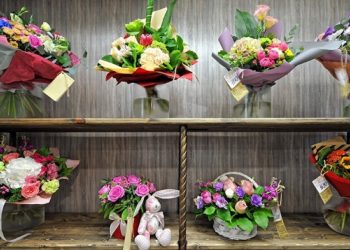 Компания «YES»: как выбрать букет и заказать доставку цветов?