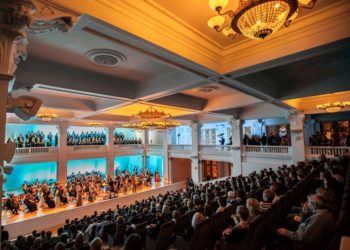 Подготовка базы для успешного старта в концертном бизнесе