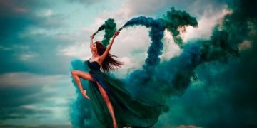 Преимущества цветного дыма и его использование на фотосессии
