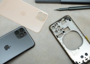 Правила ремонта iPhone 11: как осуществляется замена корпуса