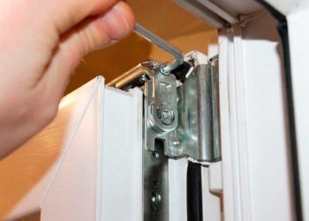 Необходимость перевода окон в зимний режим и правила регулировки