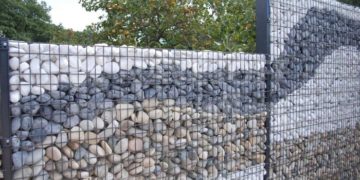 Преимущества забора из габионов и особенности монтажа