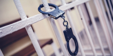 Адвокат по условно досрочному освобождению: достоинства и чем может помочь