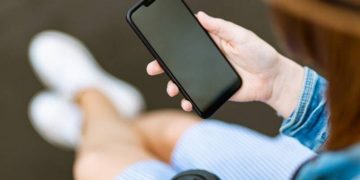 Почему пропало изображение в телефоне и как это исправить?